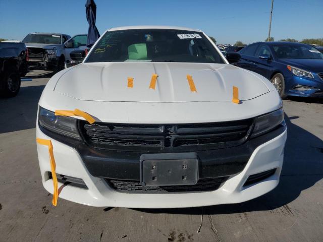 2C3CDXBG5GH218921 - 2016 DODGE CHARGER SE WHITE photo 5