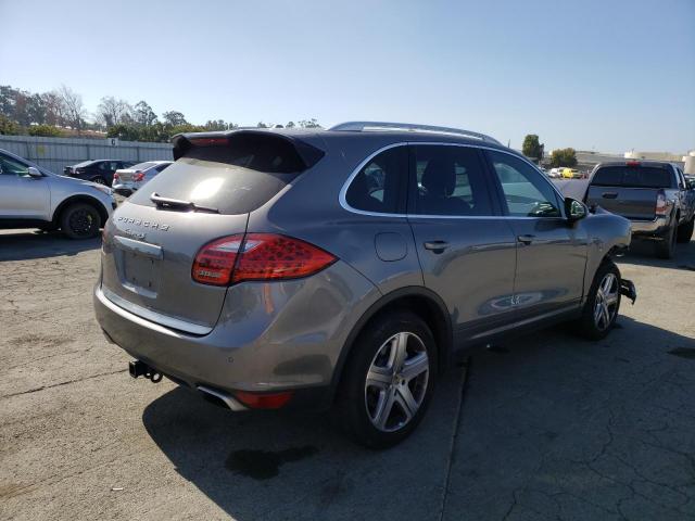 WP1AB2A26BLA55112 - 2011 PORSCHE CAYENNE S GRAY photo 3