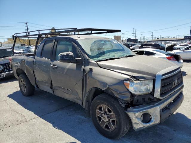 5TFRM5F18DX053485 - 2013 TOYOTA TUNDRA DOUBLE CAB SR5 GRAY photo 4