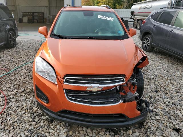 KL7CJLSB3FB105555 - 2015 CHEVROLET TRAX 1LT ORANGE photo 5