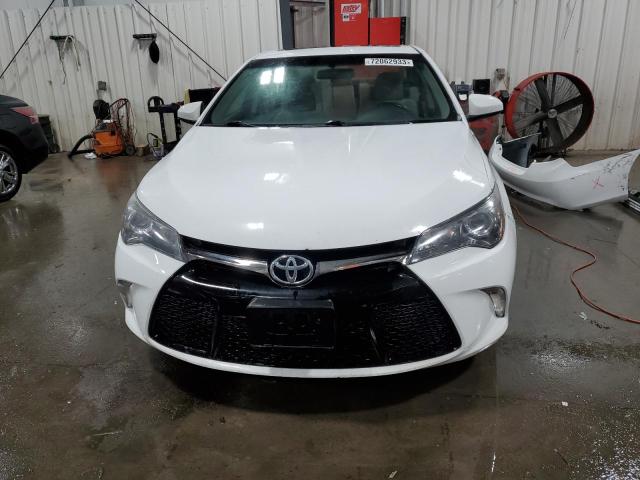 4T1BF1FK8HU374345 - 2017 TOYOTA CAMRY LE WHITE photo 5