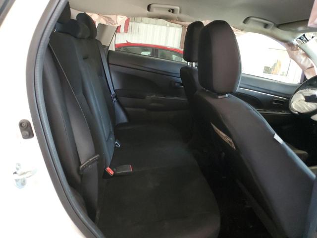 4A4AR3AU3FE002648 - 2015 MITSUBISHI OUTLANDER ES 白色 照片 11