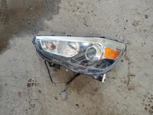 4A4AR3AU3FE002648 - 2015 MITSUBISHI OUTLANDER ES 白色 照片 13