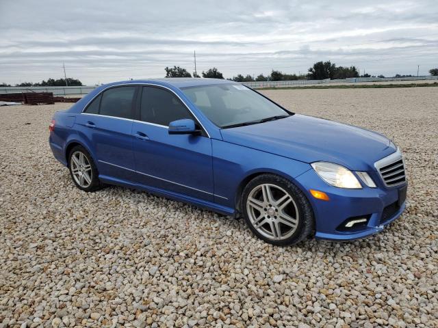 WDDHF5GB1BA316144 - 2011 MERCEDES-BENZ E 350 BLUE photo 4