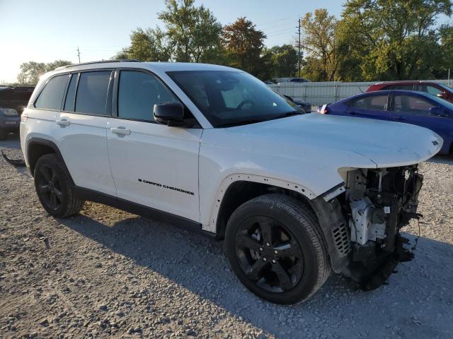 1C4RJHAG0RC683960 - 2024 JEEP GRAND CHEROKEE LAREDO თეთრი ფოტო 4