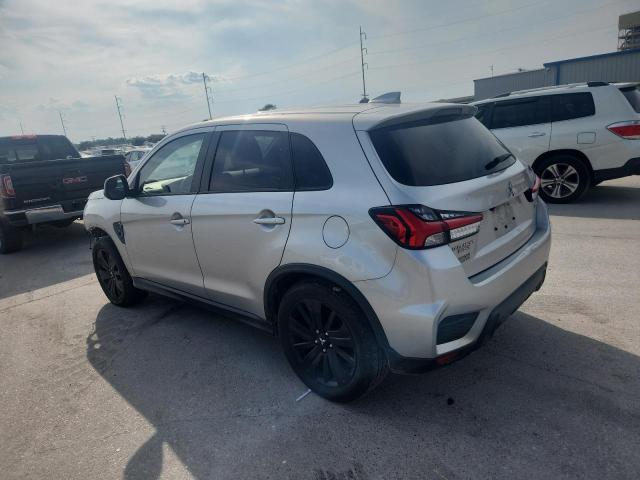 JA4ARUAU3NU008669 - 2022 MITSUBISHI OUTLANDER ES SILVER photo 2