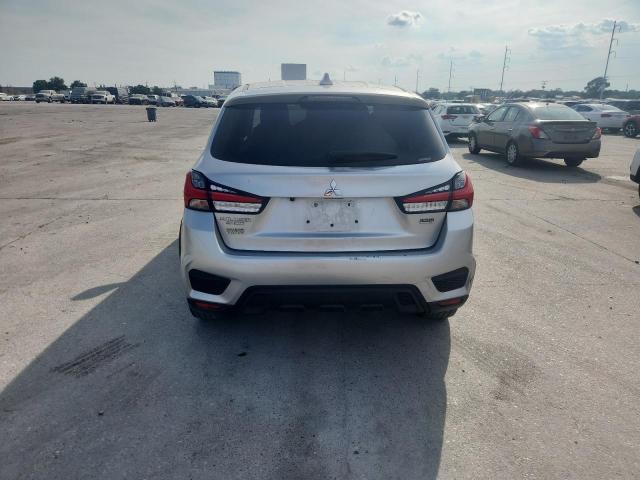 JA4ARUAU3NU008669 - 2022 MITSUBISHI OUTLANDER ES SILVER photo 6