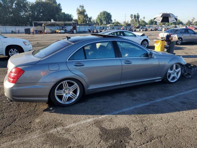 WDDNG7DBXDA510769 - 2013 MERCEDES-BENZ S 550 GRAY photo 3