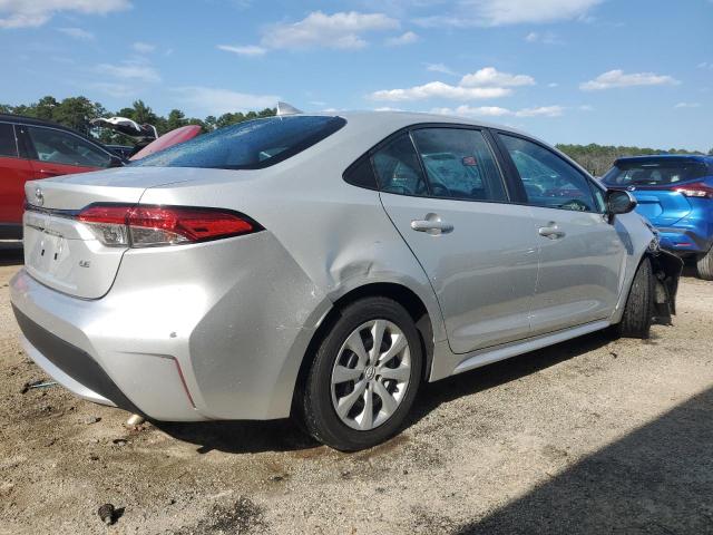 5YFEPMAE4MP210731 - 2021 TOYOTA COROLLA LE ვერცხლისფერი ფოტო 3