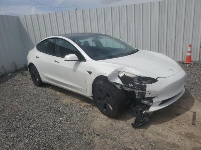 5YJ3E1EA0PF447672 - 2023 TESLA MODEL 3 თეთრი ფოტო 4