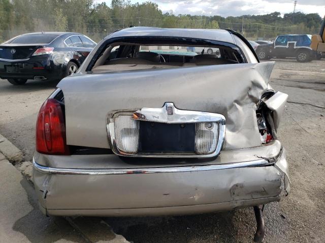 1LNHM81W32Y663460 - 2002 LINCOLN TOWN CAR EXECUTIVE Beige Foto 6