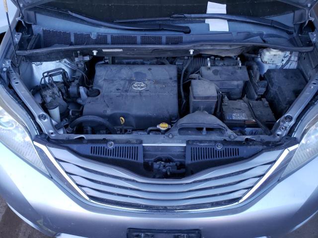 5TDDK3DC2BS028593 - 2011 TOYOTA SIENNA XLE SILVER photo 12