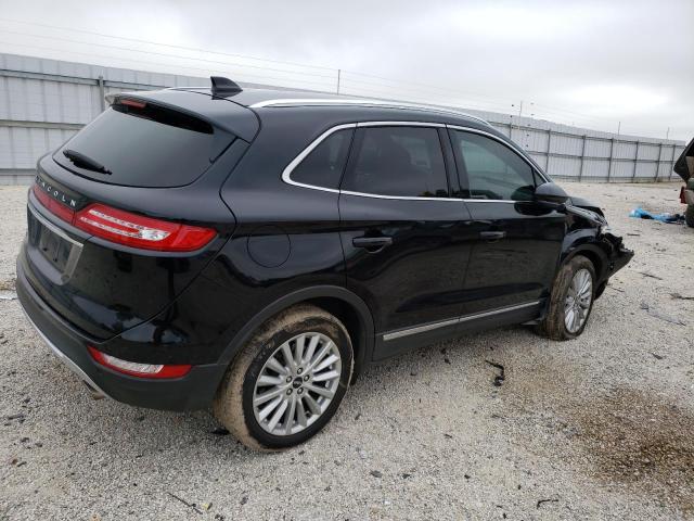 5LMCJ1C96KUL23189 - 2019 LINCOLN MKC BLACK photo 3
