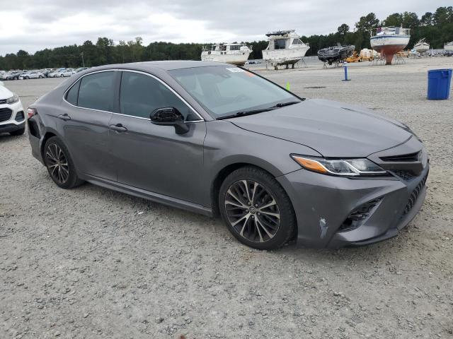 4T1B11HK9JU634978 - 2018 TOYOTA CAMRY L GRAY photo 4