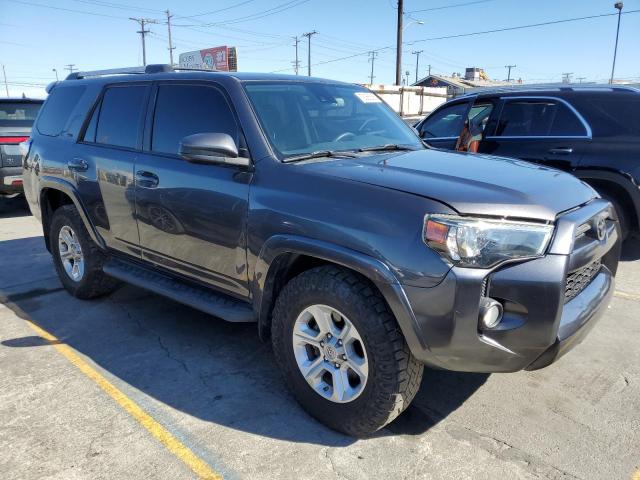 JTEZU5JR6L5225631 - 2020 TOYOTA 4RUNNER SR5 GRAY photo 4