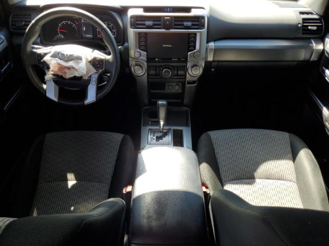 JTEZU5JR6L5225631 - 2020 TOYOTA 4RUNNER SR5 GRAY photo 8