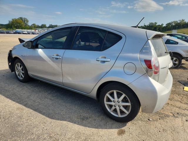 JTDKDTB30C1006871 - 2012 TOYOTA PRIUS C 银色 照片 2