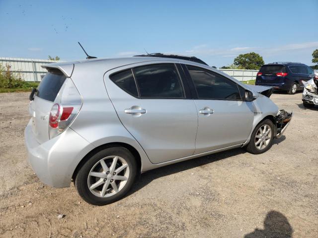 JTDKDTB30C1006871 - 2012 TOYOTA PRIUS C 银色 照片 3