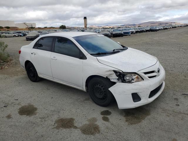 2T1BU4EE5BC596451 - 2011 TOYOTA COROLLA BASE Սպիտակ լուսանկար 4