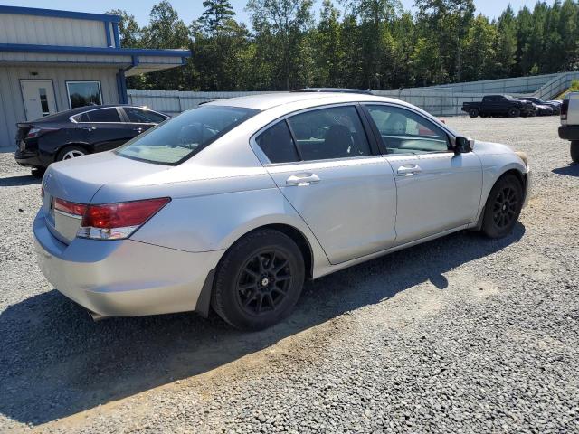 1HGCP2F32CA078902 - 2012 HONDA ACCORD LX 银色 照片 3