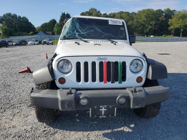 1C4GJWAG6CL258181 - 2012 JEEP WRANGLER SPORT WHITE photo 5