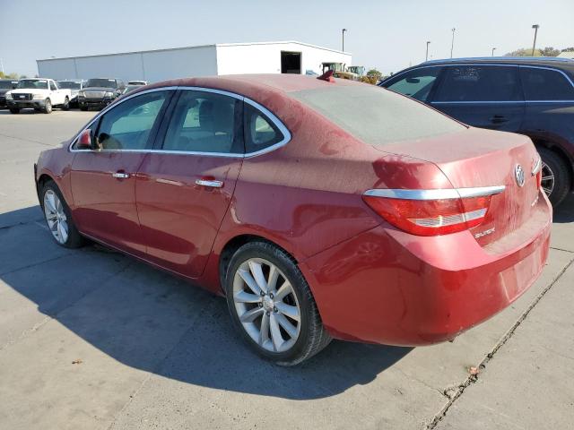1G4PP5SK1D4108935 - 2013 BUICK VERANO RED photo 2