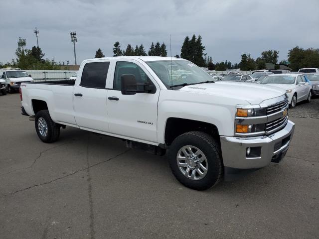 1GC1KVE88FF178934 - 2015 CHEVROLET SILVERADO K2500 HEAVY DUTY LT WHITE photo 4