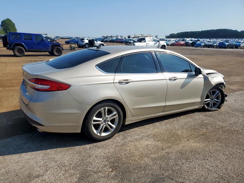 3FA6P0HD5JR143188 - 2018 FORD FUSION SE Gold Foto 3