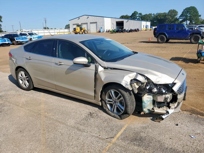 3FA6P0HD5JR143188 - 2018 FORD FUSION SE Gold Foto 4