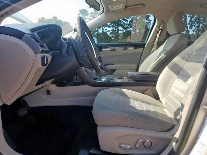 3FA6P0HD5JR143188 - 2018 FORD FUSION SE Gold Foto 7