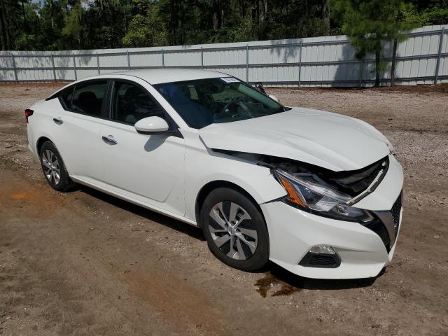 1N4BL4BV2LC269044 - 2020 NISSAN ALTIMA S WHITE photo 4