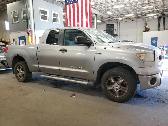 5TFBV54127X018124 - 2007 TOYOTA TUNDRA DOUBLE CAB SR5 SILVER photo 4