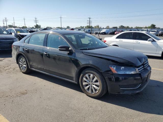 1VWAP7A35EC006140 - 2014 VOLKSWAGEN PASSAT S BLACK photo 4