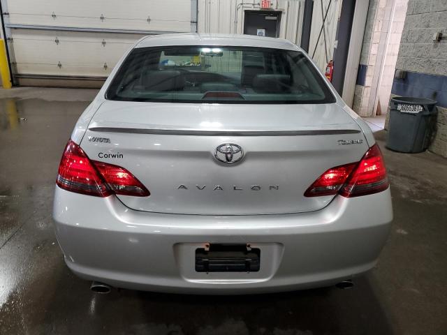 4T1BK36B28U286432 - 2008 TOYOTA AVALON XL SILVER photo 6