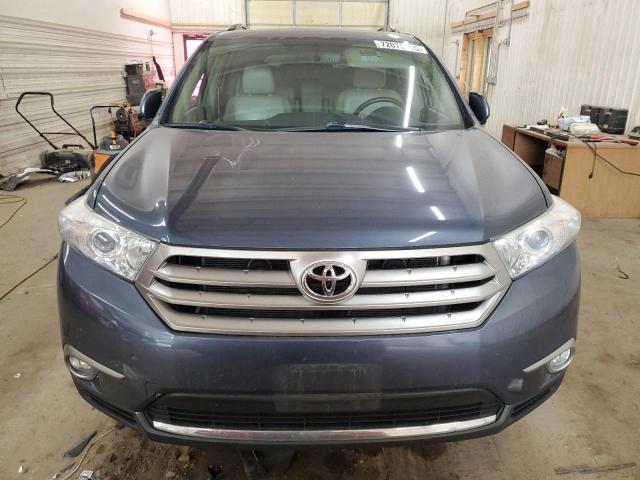 5TDBK3EH4DS263615 - 2013 TOYOTA HIGHLANDER BASE Синий фото 5