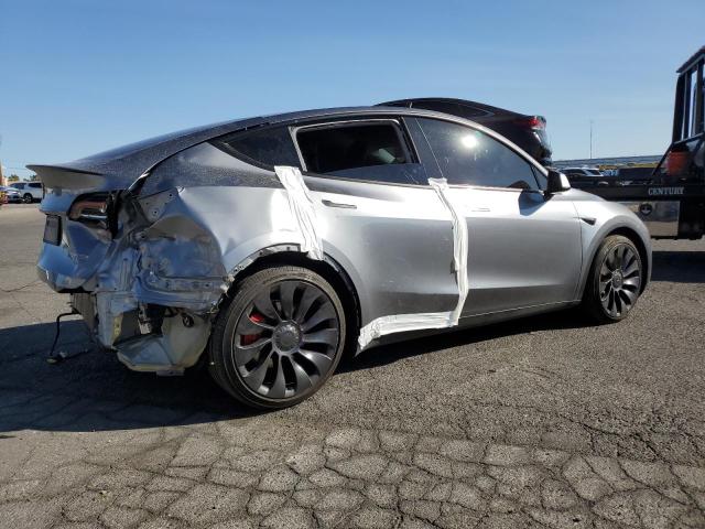 7SAYGDEF5RF159357 - 2024 TESLA MODEL Y SILVER photo 3