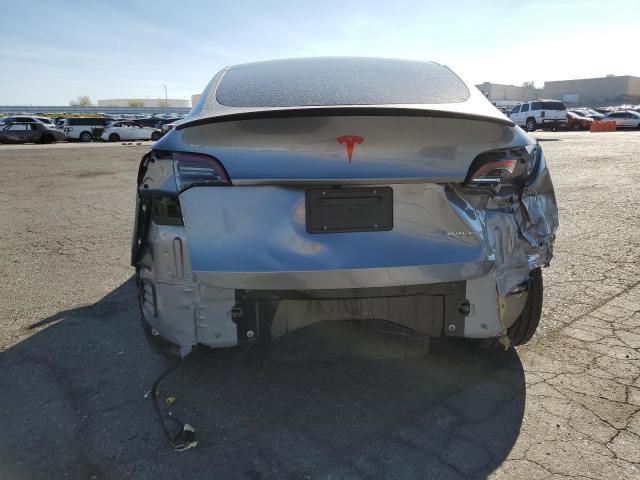 7SAYGDEF5RF159357 - 2024 TESLA MODEL Y SILVER photo 6