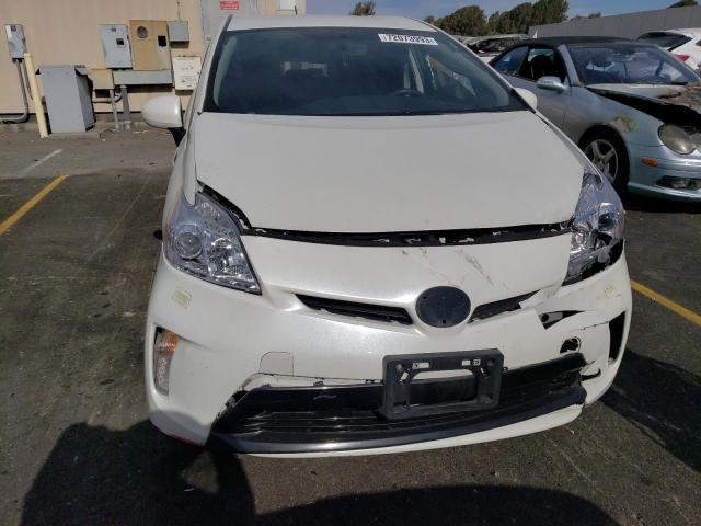 JTDKN3DU6F2003281 - 2015 TOYOTA PRIUS WHITE photo 5