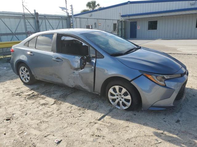 5YFEPMAE2NP374318 - 2022 TOYOTA COROLLA LE Կապույտ լուսանկար 4