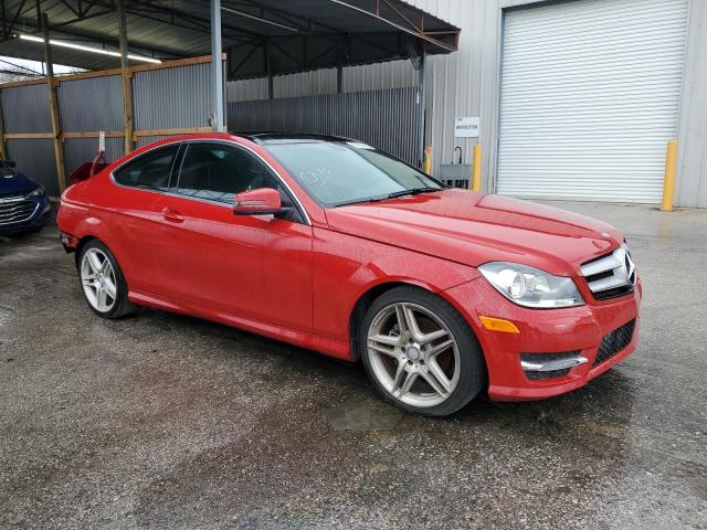 WDDGJ4HB6FG369329 - 2015 MERCEDES-BENZ C 250 RED photo 4