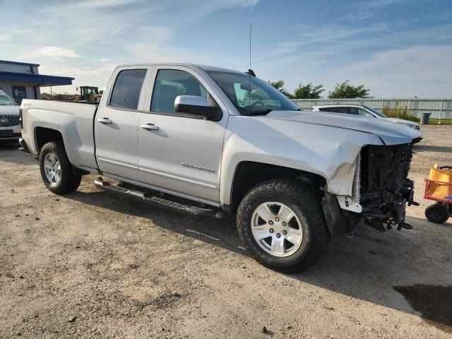 1GCVKRECXJZ360686 - 2018 CHEVROLET SILVERADO K1500 LT Gümüş fotoğraf 4