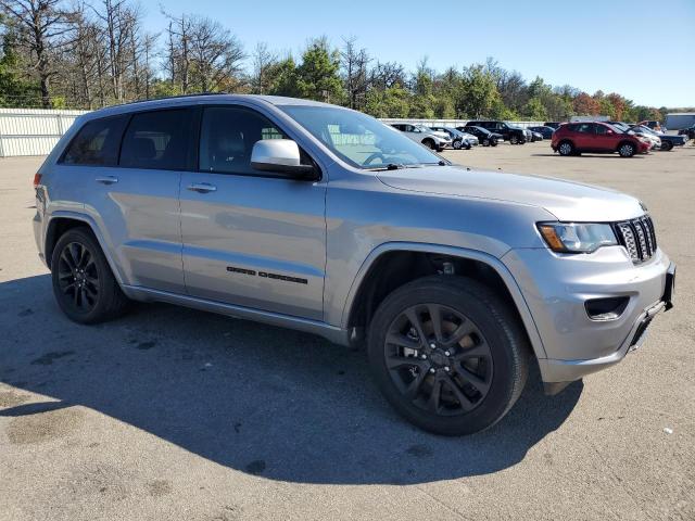 1C4RJFAG9MC552877 - 2021 JEEP GRAND CHER LAREDO SILVER photo 4