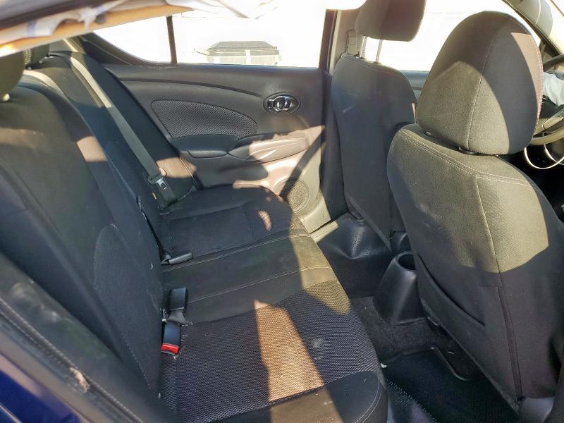 3N1CN7AP4KL839421 - 2019 NISSAN VERSA S أزرق صورة 10