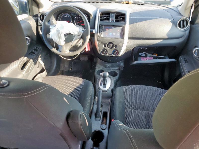 3N1CN7AP4KL839421 - 2019 NISSAN VERSA S أزرق صورة 8