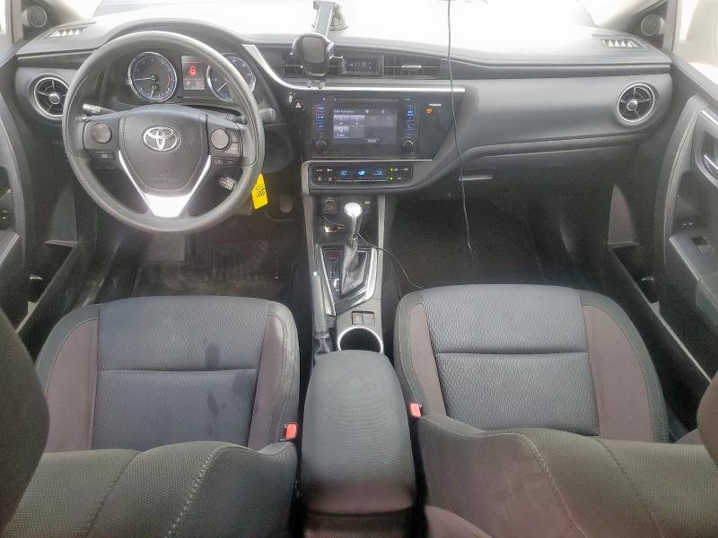 5YFBURHE2HP574456 - 2017 TOYOTA COROLLA L WHITE photo 8