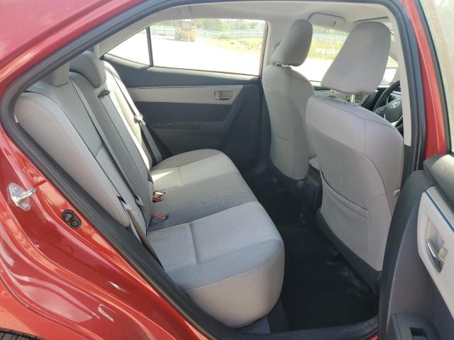 2T1BURHE2FC260111 - 2015 TOYT COROLLA L RED photo 10