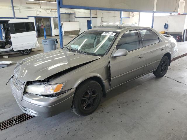 1999 TOYOTA CAMRY LE, 