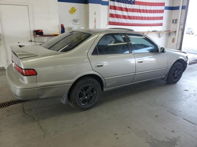 JT2BG22K7X0326721 - 1999 TOYOTA CAMRY LE GRAY photo 3