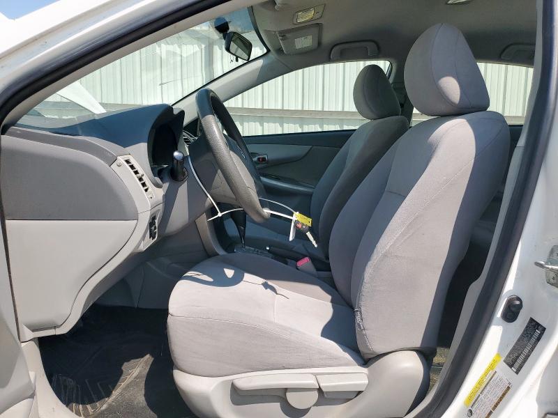 JTDBU4EE8AJ062721 - 2010 TOYOTA COROLLA BASE Белый фото 7