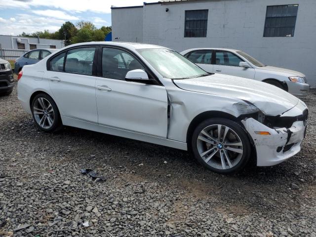 WBA3B9G59DNR89936 - 2013 BMW 335 XI WHITE photo 4